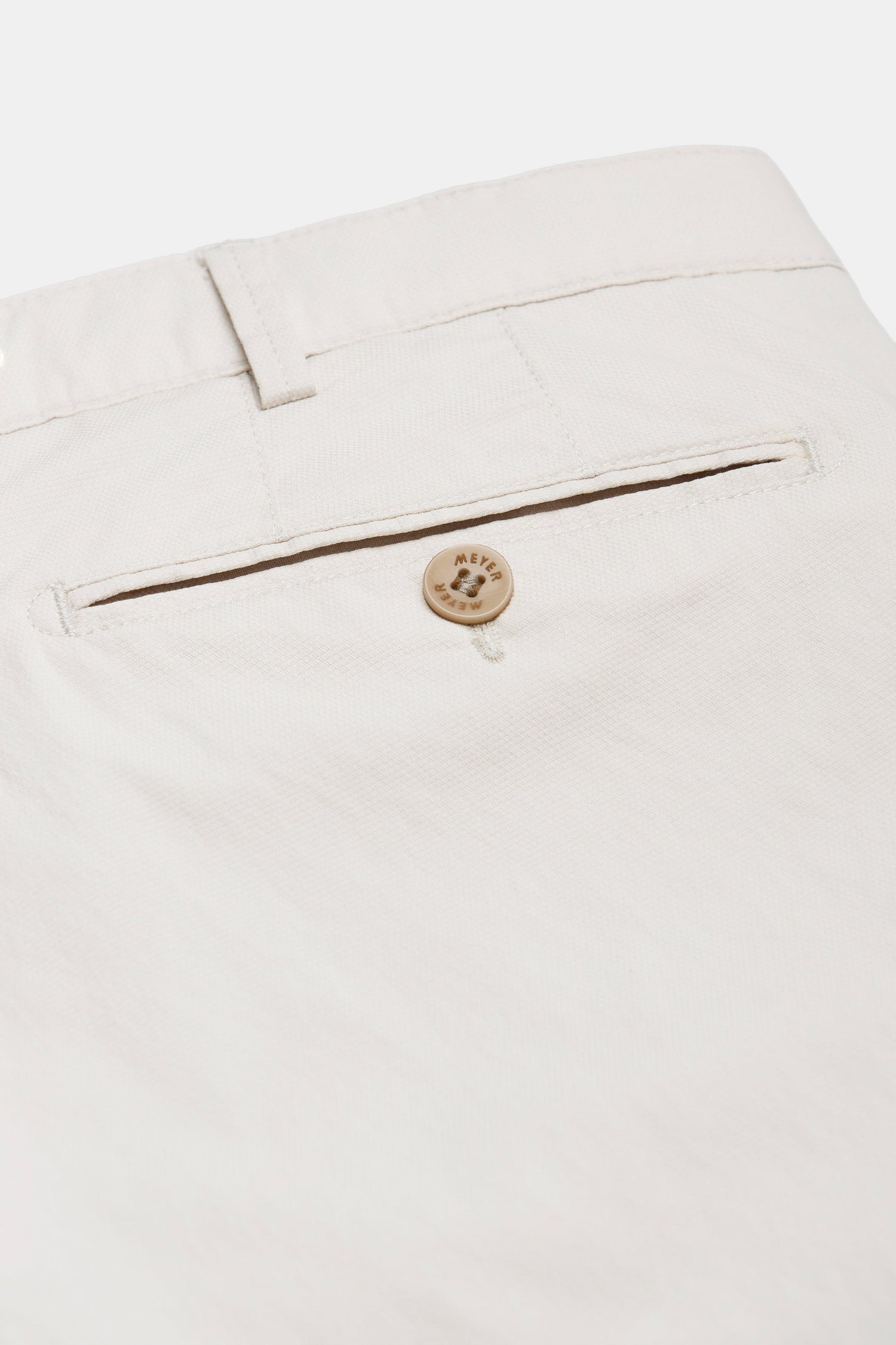 Bonn 1-8123 ACTIVE ∙ MICROFANCY