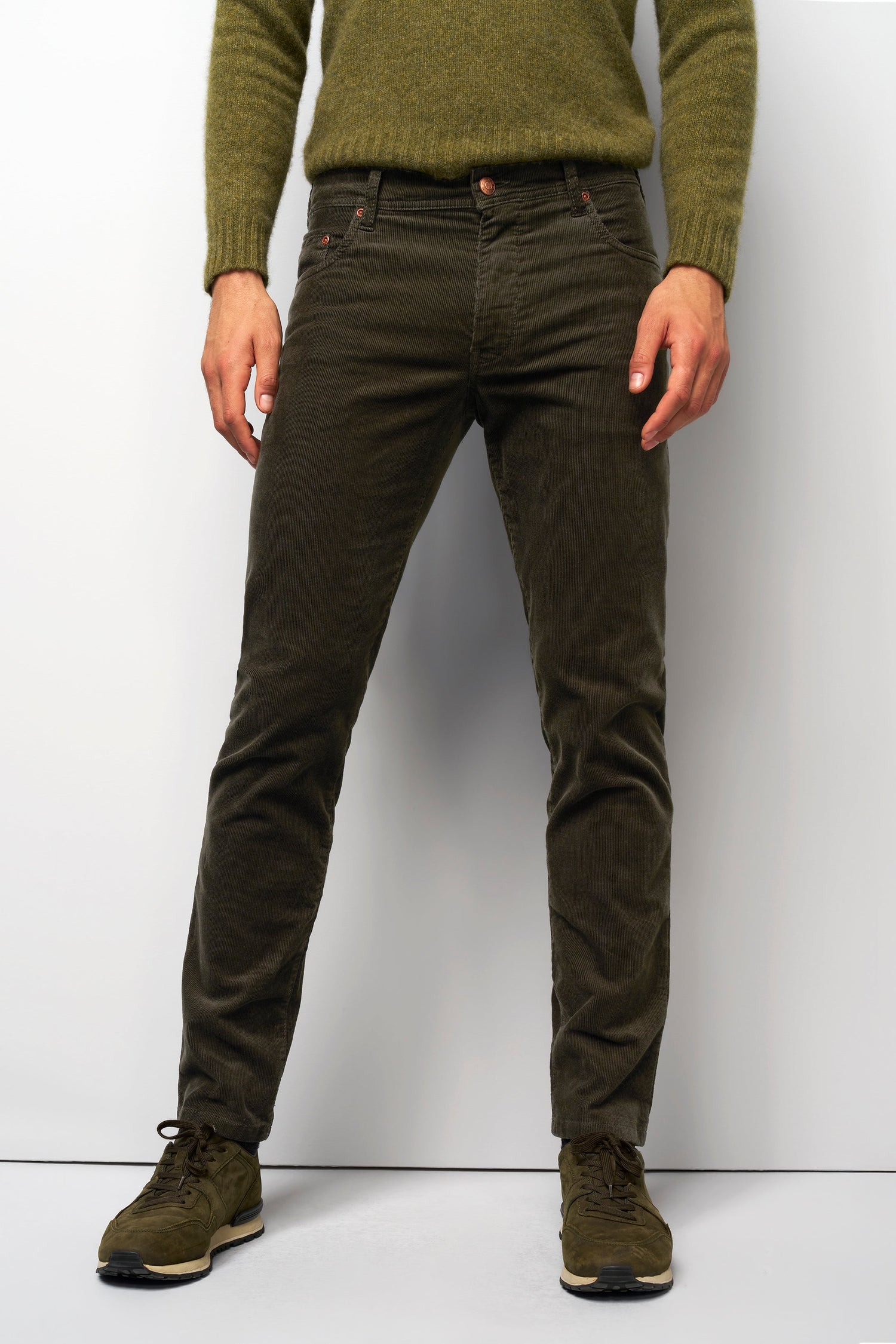 FIVE 2-6198 CASUAL CORD